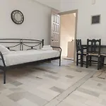 شقة Tsakas