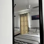 شقة Tsakas