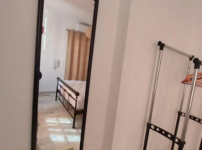 Tsakas Apartamento *